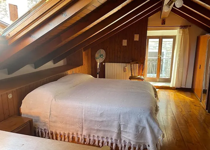 아파트 Casa Maggiore Tavern, Living Room, Attic, Bathroom 스트레사