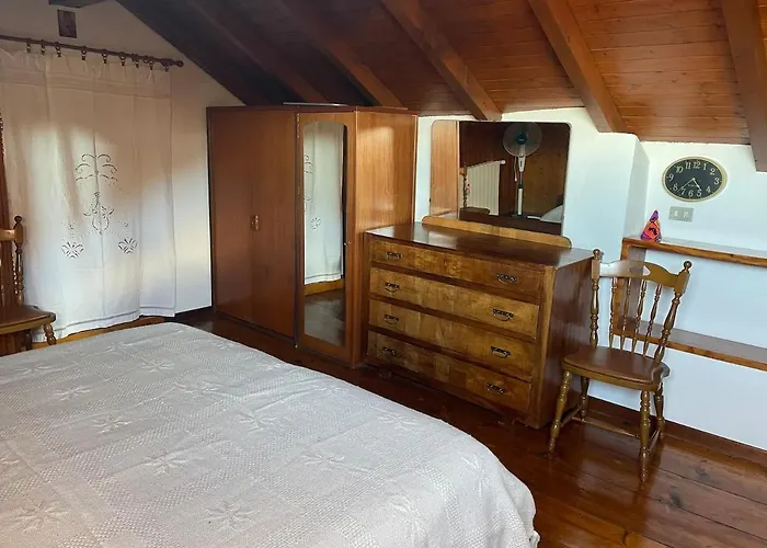 아파트 Casa Maggiore Tavern, Living Room, Attic, Bathroom 스트레사