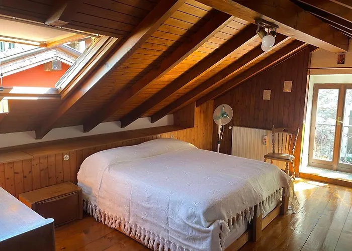 Lejlighed Casa Maggiore Tavern, Living Room, Attic, Bathroom